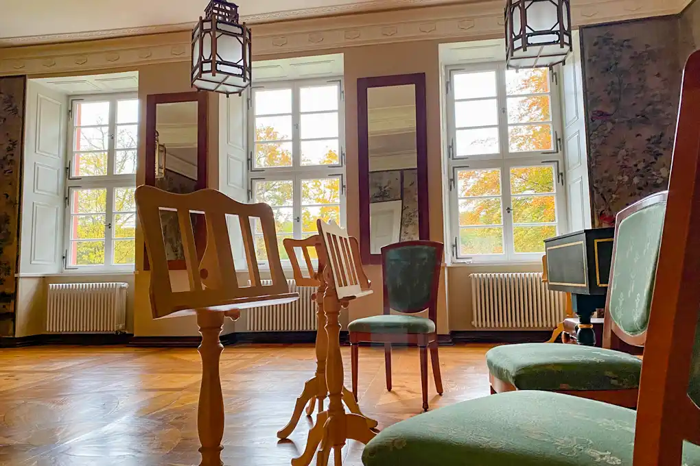Historisches Zimmer mit Raum zum Musizieren